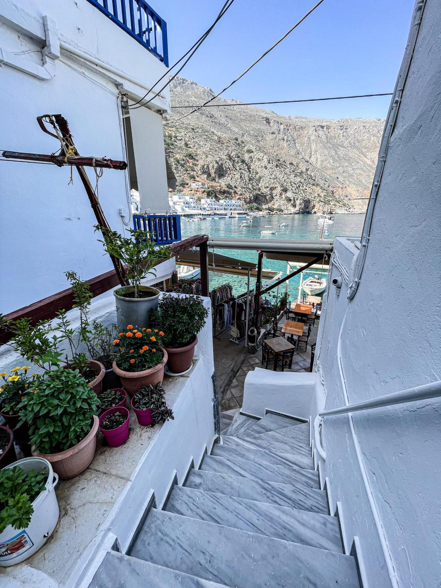 Hotel The Blue House Loutro Exterior foto
